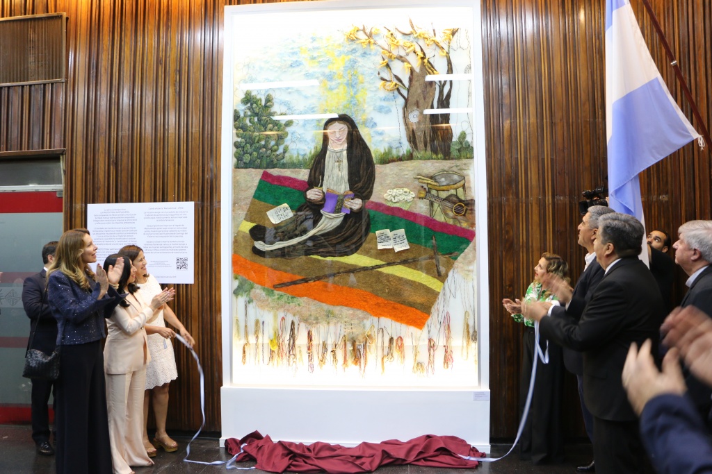 La UNSE inauguró la Cátedra Abierta Mama Antula con un homenaje a la tradición textil santiagueña
