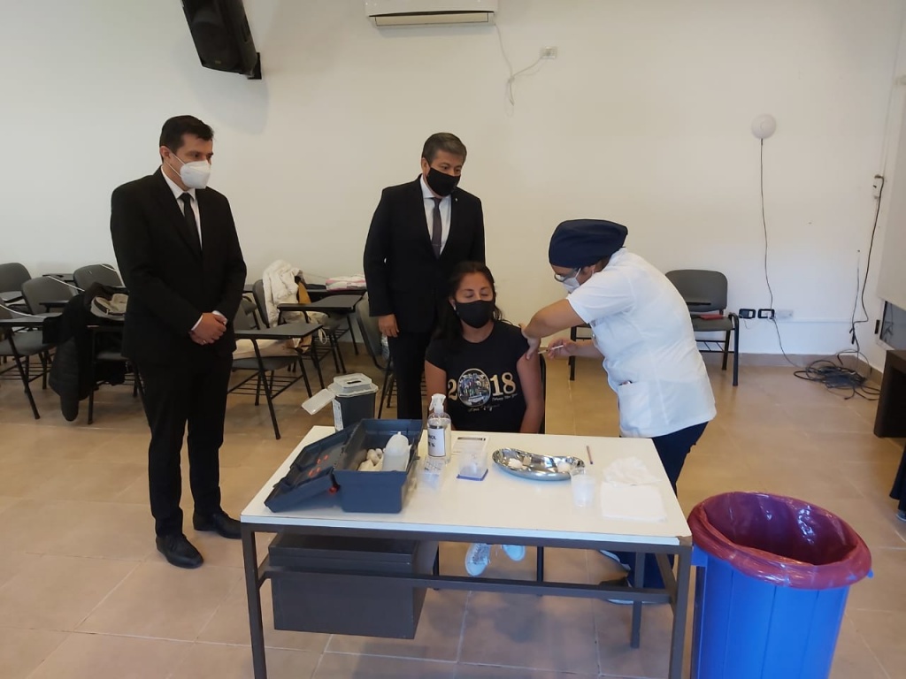 HumanidadesVacuna.jpg